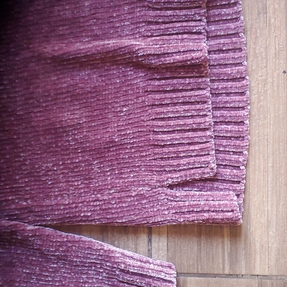 Orvis Pink Crushed Velvet Pullover Sweater. - Picture 7 of 10